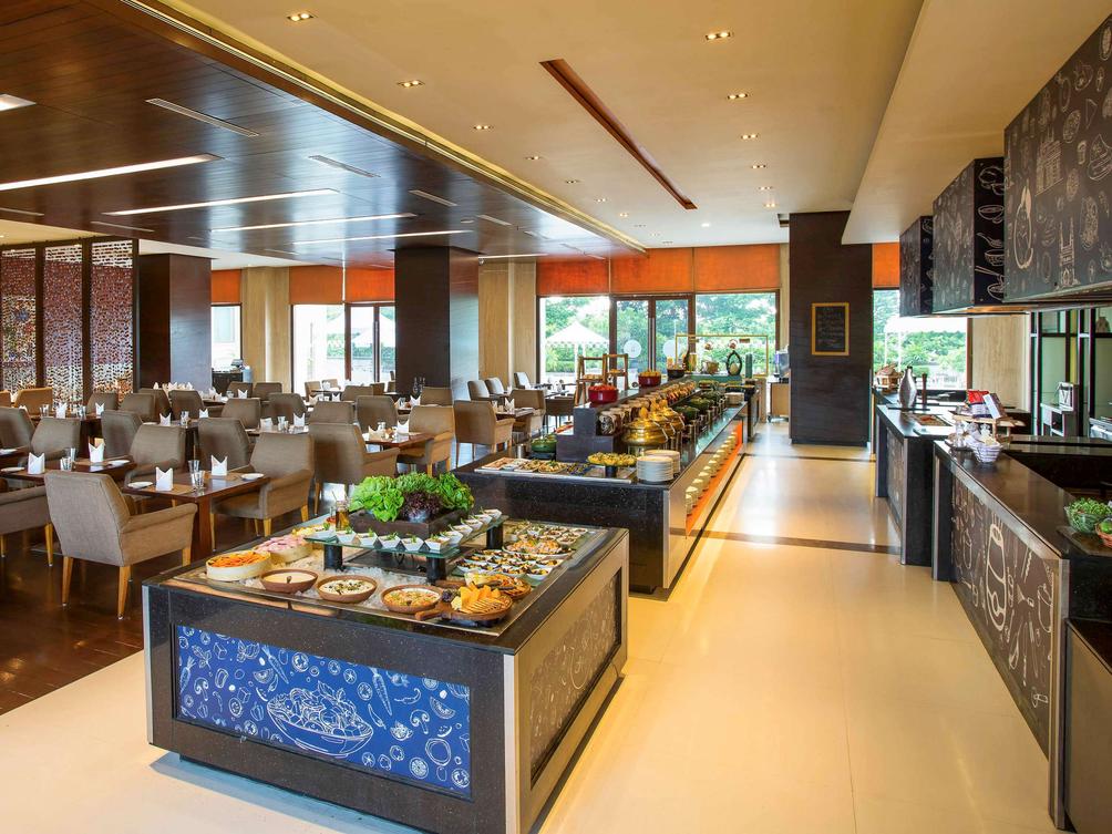 海得拉巴机场诺富特酒店 - 海得拉巴 - 自助餐