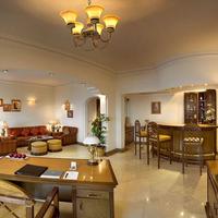 新德里苏尔亚酒店
