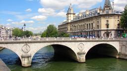 圣米歇尔桥附近的巴黎酒店
