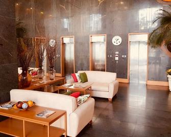 莱伯伦上床好眠 5 号 - 公寓酒店 - 里约热内卢 - 大厅