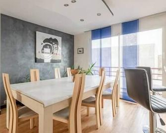 'Suite-Home 44600' Apt D'exception 3 Etoiles - 圣纳泽尔 - 餐厅