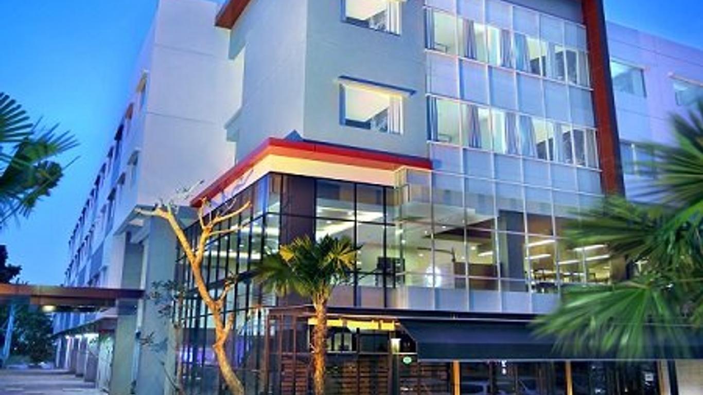 新邦利马三宝珑尼欧康迪酒店 - 阿斯顿酒店