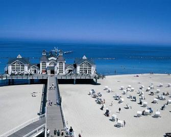 斯林呢尔霍夫酒店 - 奥斯赛拜-塞林 - 海滩