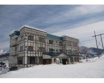 艾尔姆石内酒店 - 南鱼沼市 - 建筑