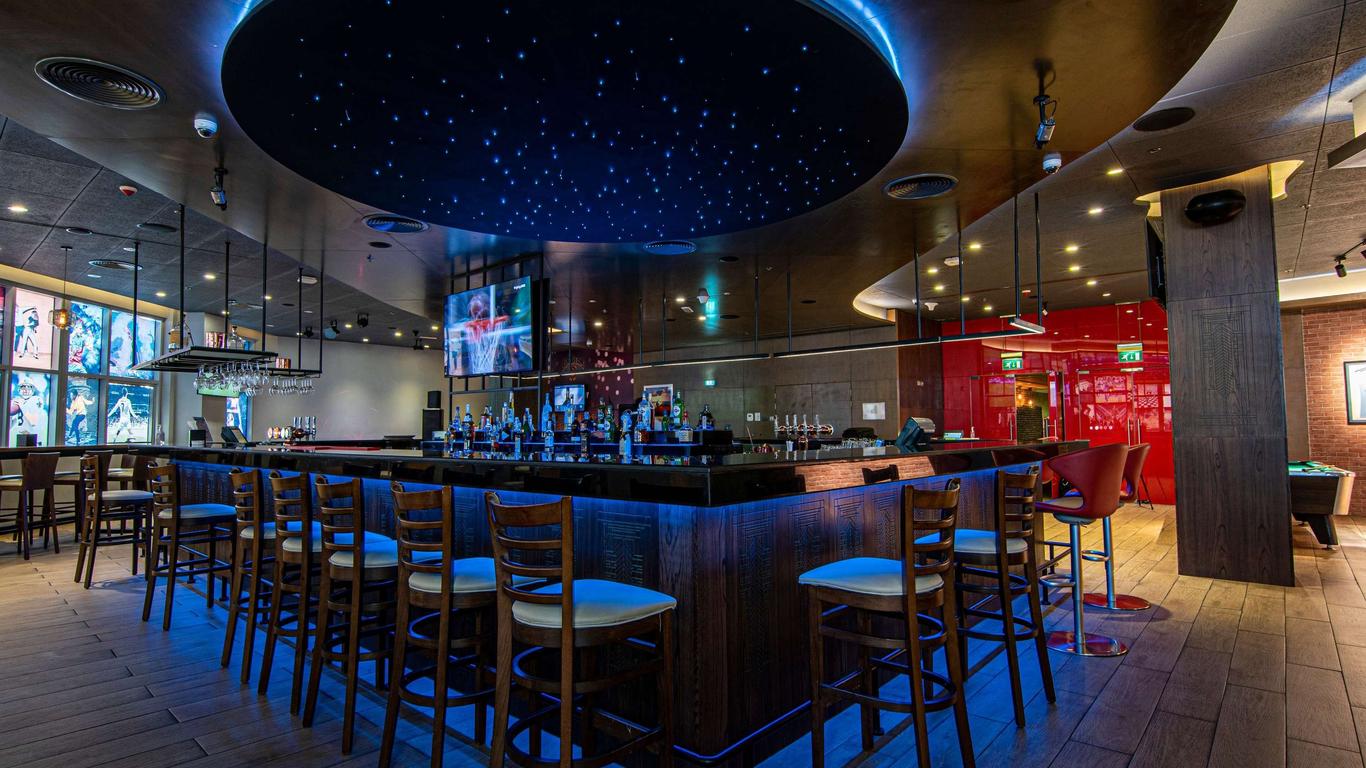 宜必思富查伊拉酒店