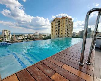 Lux Apt. in the downtown of Santo Domingo with rooftop Pool - 圣多明各 - 游泳池