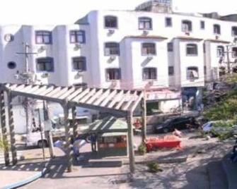 艾斯塔拉吉姆汽车旅馆 - 里约热内卢 - 建筑