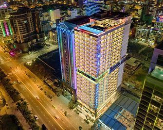 岘港海滩tms酒店 - 岘港 - 建筑