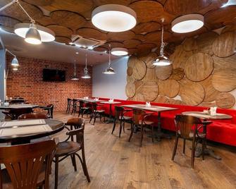 斯比爾斯克坡德維烈飯店 - 符拉迪沃斯托克 - 餐馆