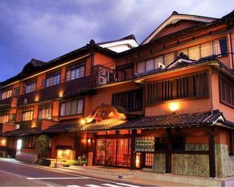 明石家 - 鸟取市 - 建筑