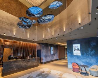 Vp都市花园酒店 - 马德里 - 柜台