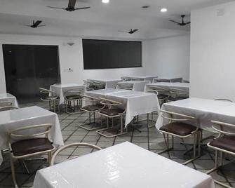 马沙办公室酒店 - 包鲁 - 餐馆