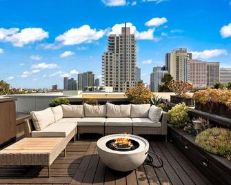 Charming and Elegant Home with Stunning Rooftop View - 圣地亚哥 - 阳台