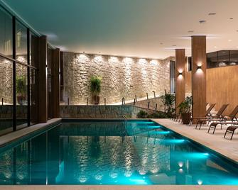 Vert酒店spa（维尔特酒店spa） - 佩内杜 - 游泳池