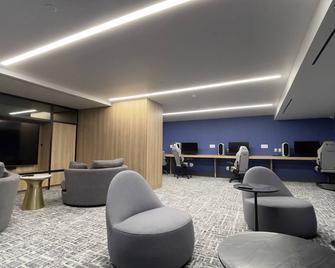 Enjoy a stylish experience at this centrally-located place in LIC - 皇后区