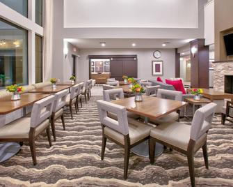 普莱诺 - 理查森区驻桥套房公寓酒店 - IHG 旗下酒店 - 普莱诺 - 餐馆