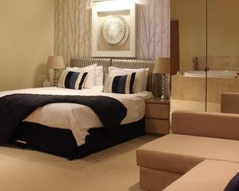 Luxury Suite Ensuite with Bath at The Keep - 约维尔 - 睡房