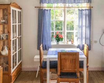 Lovely Home In Örsundsbro With Wifi - 乌普萨拉 - 餐厅
