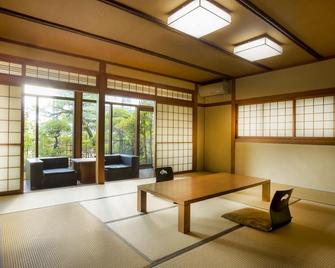 神风楼旅馆 - 宫津市 - 餐厅