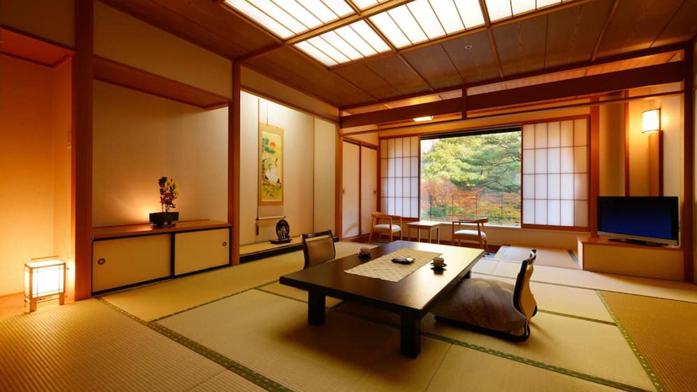 山水庄土汤温泉酒店
