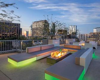 2Bed/2Bath - Central Austin Resort with a Rooftop Pool!! - 奥斯汀 - 阳台