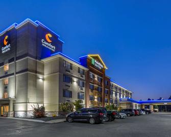I-90 市中心凯富套房酒店 - 科达伦 - 建筑