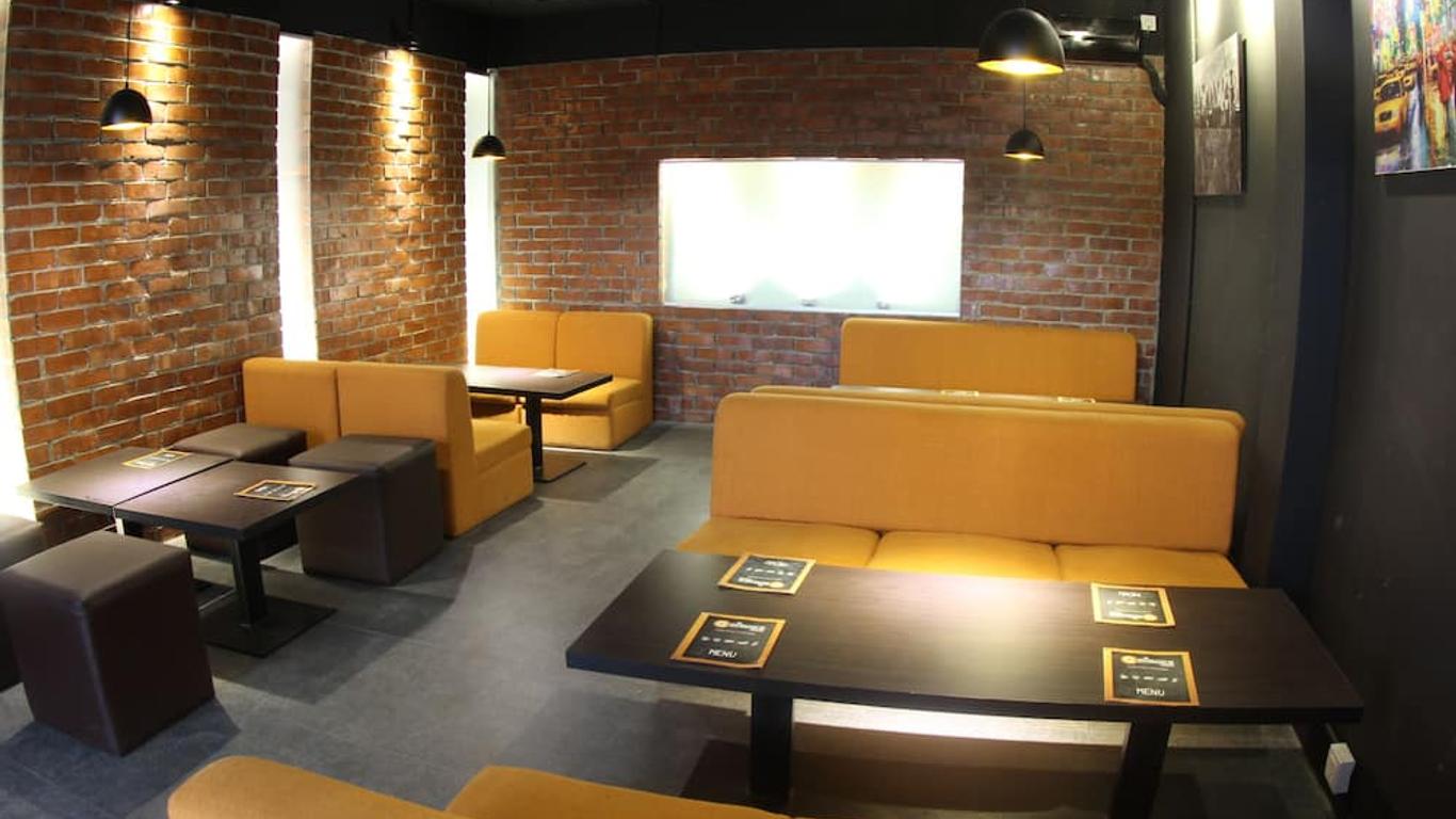 里士满套房酒店
