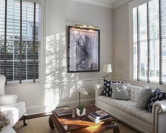 Amazing! Vacation Homes In New Orleans & Vacation Rentals: New Orleans - 新奥尔良 - 客厅