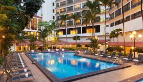 新加坡怡阁大酒店 - 新加坡 - 游泳池