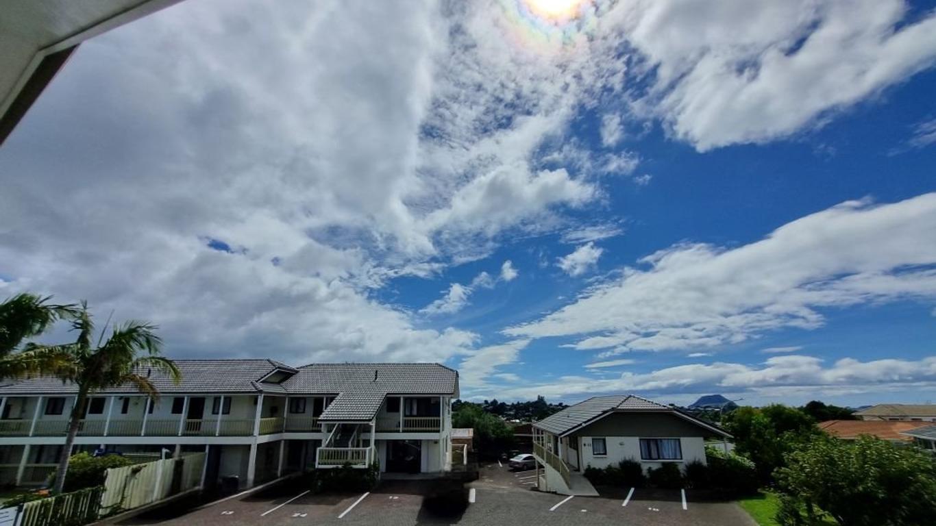 巅峰汽车旅馆