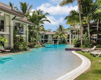 Poolside at Temple Resort A Lush Tropical Escape - 道格拉斯港 - 游泳池