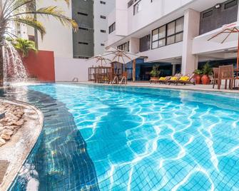 Hotel Village Premium Joao Pessoa - 若昂佩索阿 - 游泳池