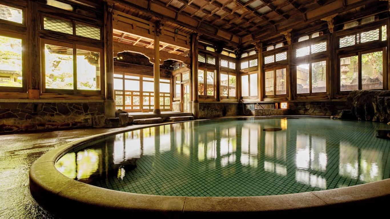 万屋旅馆