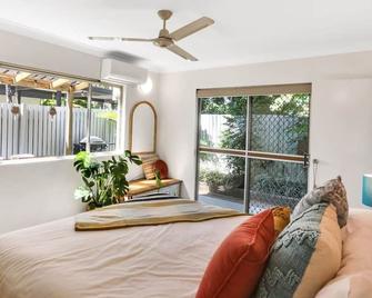 Tropicana Hideaway - 凯恩斯北 - 睡房