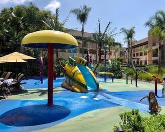 Grand Pacific Palisades 2 bedrooms - 卡尔斯巴德 - 游泳池
