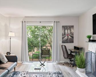 Lovely 1 bedroom apartment located in Greenhills. - 纳什维尔 - 客厅