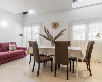 With outdoor terrace for family and friends - 威尼斯 - 餐厅