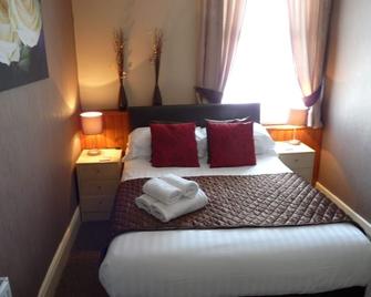 the cumbrian hotel - 布莱克浦 - 睡房