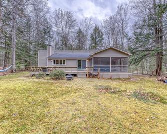 The Monk's Cottage-White Mountains, Pet Friendly - Woodstock - 建筑