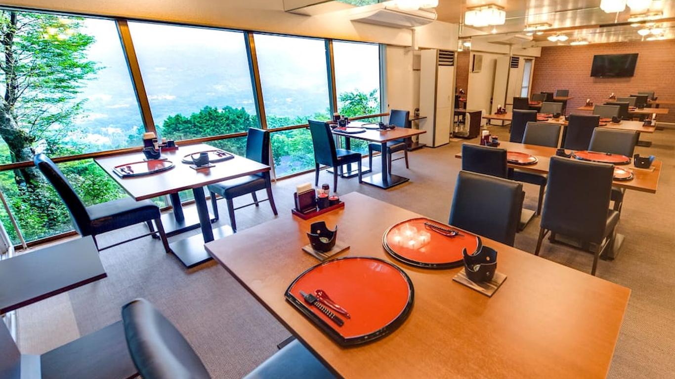 箱根仙石原利夫马克斯度假村