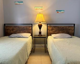 Coastal Breeze - 2br Apartment - 西棕榈滩 - 睡房