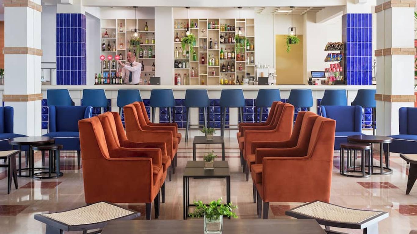 H10萨拉乌里斯皇宫酒店