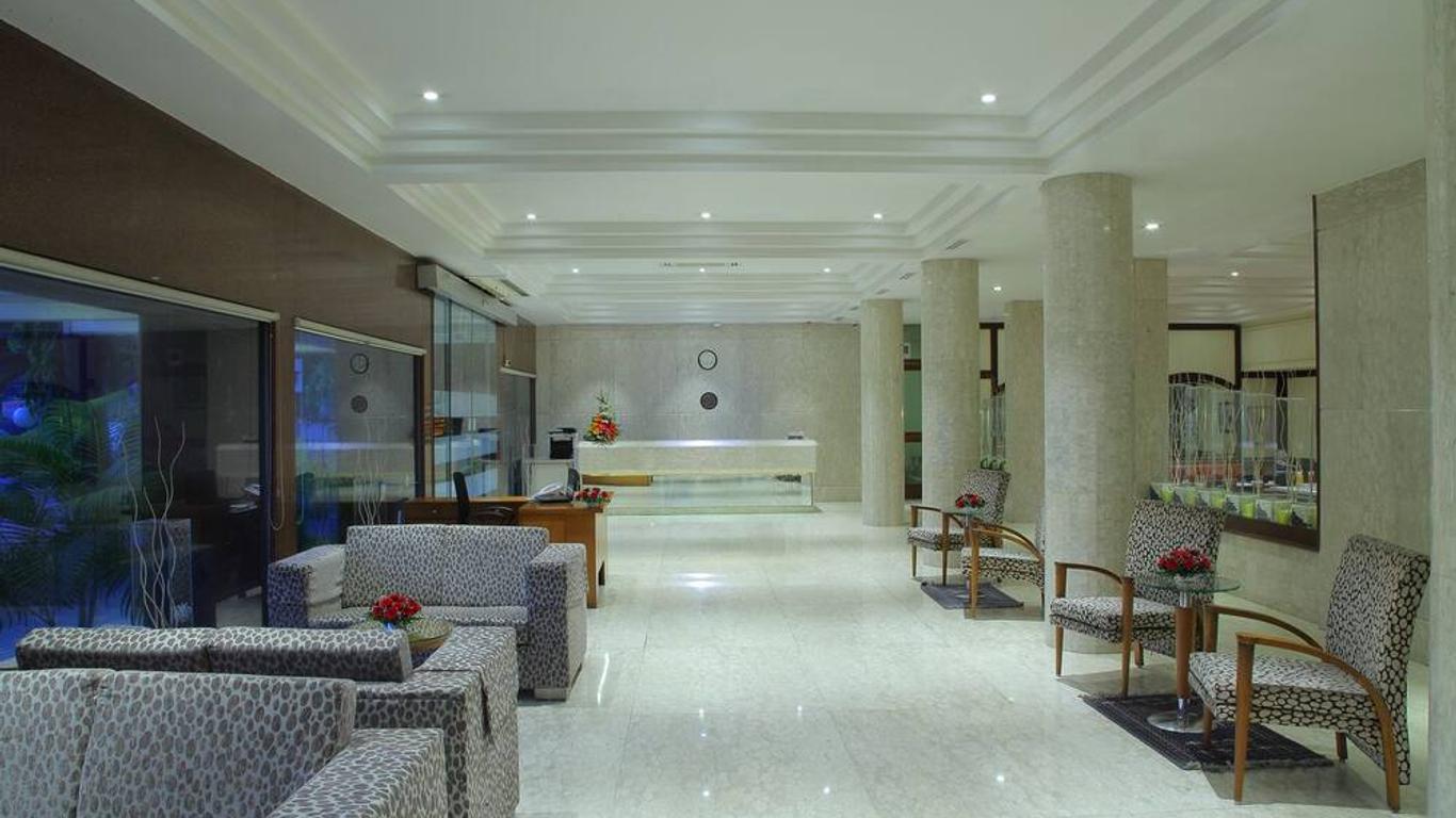 孟买圣克鲁兹丽景酒店