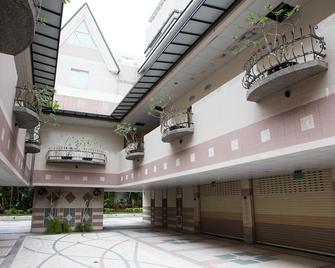 御宿汽车旅馆建国馆 - 高雄市 - 建筑