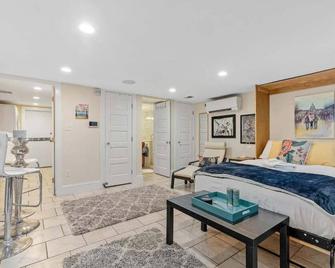 Stylish City Studio in the Heart of Capitol Hill - 华盛顿 - 睡房