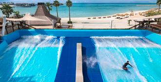 多哈香蕉岛安纳塔拉度假酒店 - 多哈 - 游泳池