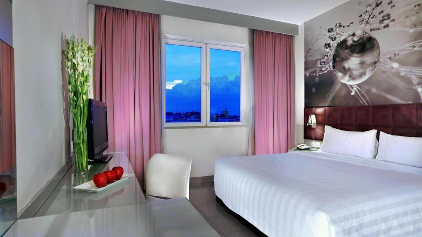 棕榈皇家酒店及会议中心Cengkareng