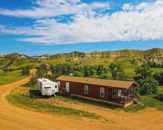 Boots Hunter Cabin Medora Nd 2 Br 1 B Sleeps 6 - 梅多拉 - 建筑