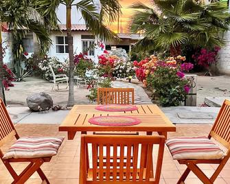 Habitación #4 a dos cuadras del malecón - 拉巴斯 - 露台
