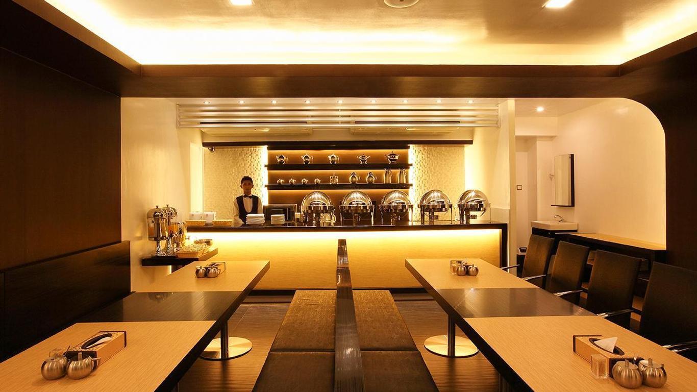 幸運草市中心加飯店